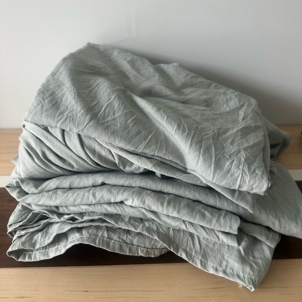 100% Polyester Sheets, pillow Case, mattress topper and Cover for Twin/Full